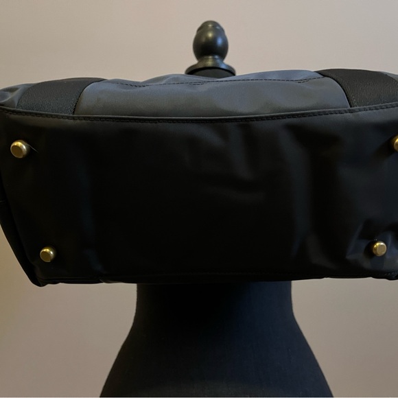 Coach Cargo Nylon Tote Bag in Black with Vintage Rose Interior. - Picture 4 of 6